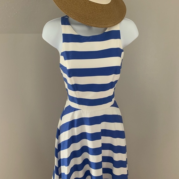 Jodi Kristopher Striped Dress - Picture 2 of 16